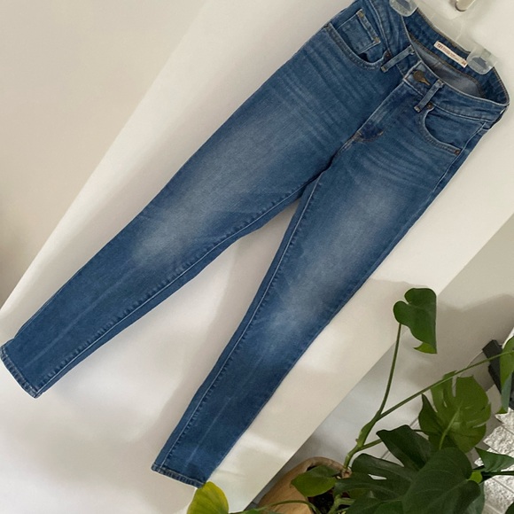 LEVIS 721 high rise skinny blue jean 24 - Picture 1 of 4
